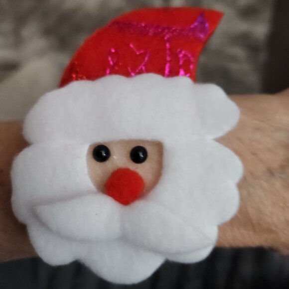 3-Christmas Themed Slap Bracelets Santa & Reindeer Felt Red Band Kids Elf Gifts - Picture 7 of 9